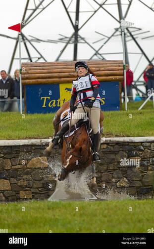 laura-collett-competing-during-the-cross-country-section-of-the-three-BPH3M5
